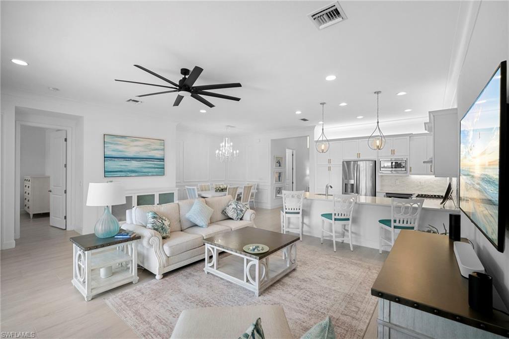 VALENCIA TRAILS - Residential