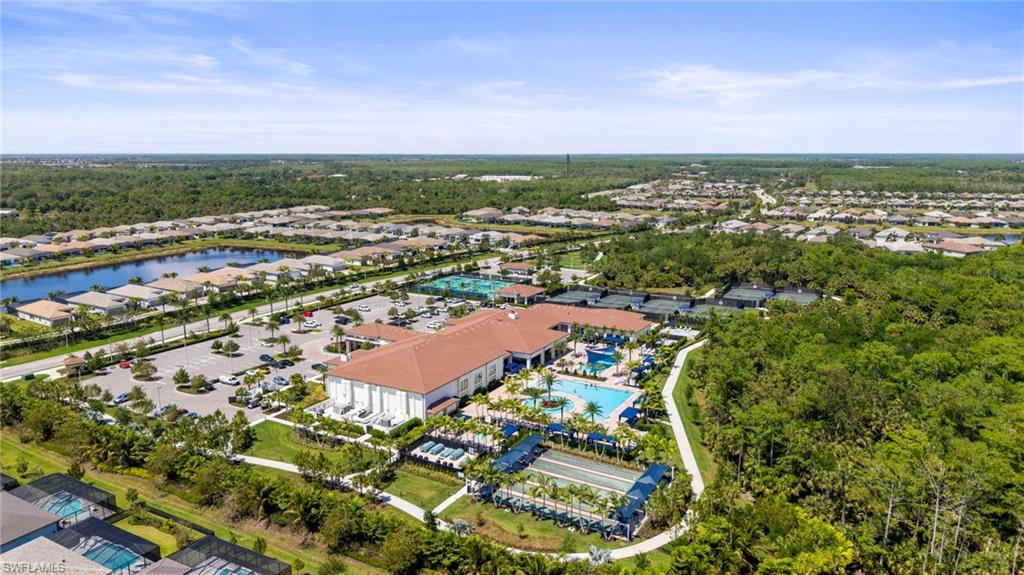 VALENCIA TRAILS - Residential