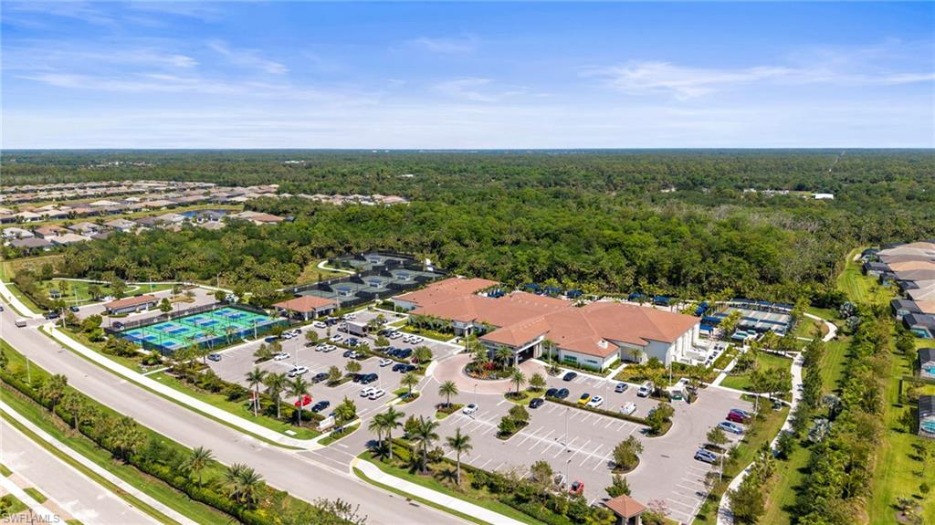 VALENCIA TRAILS - Residential