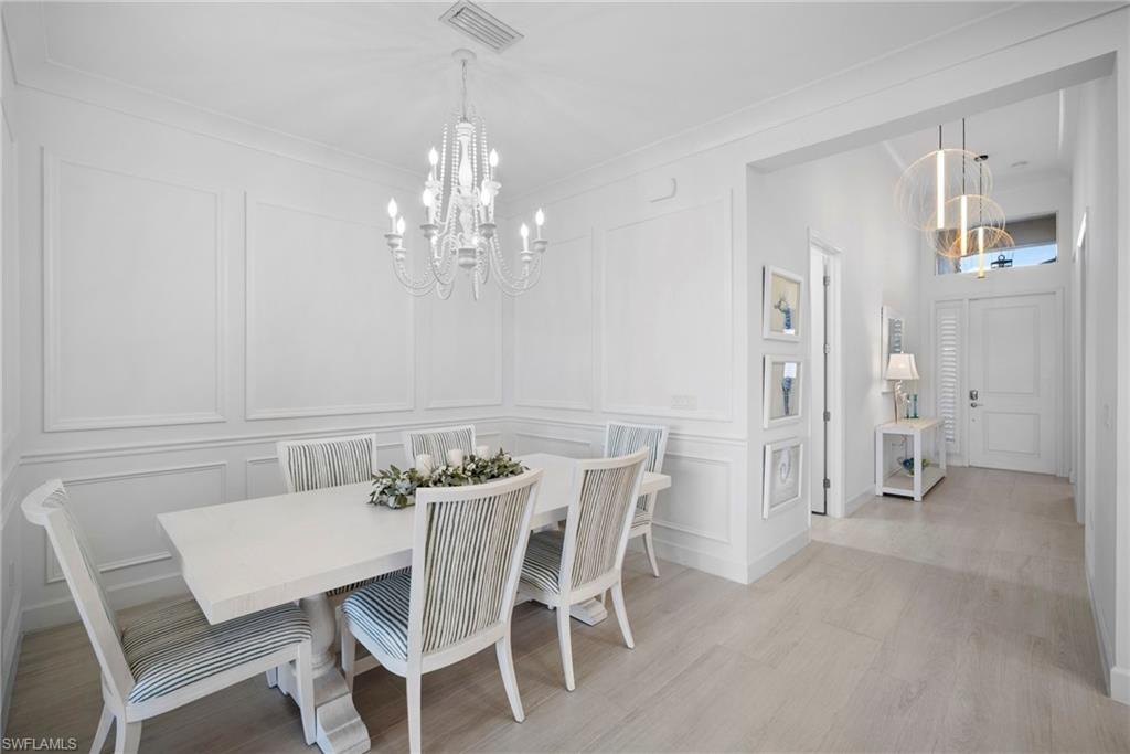 VALENCIA TRAILS - Residential