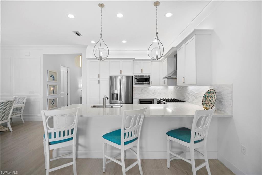 VALENCIA TRAILS - Residential