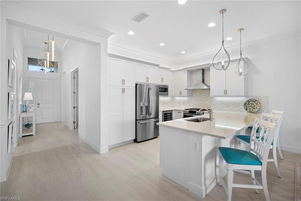 VALENCIA TRAILS - Residential