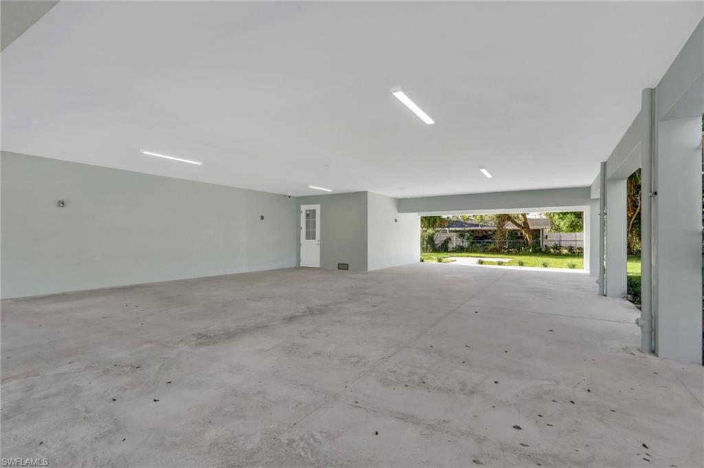 NAPLES VILLAS - Residential