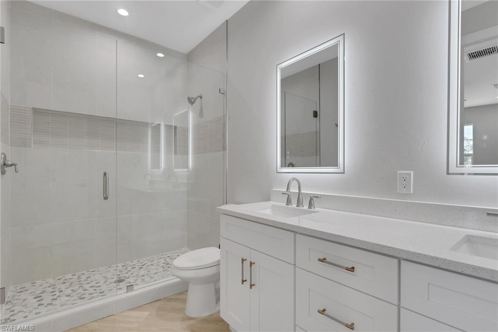 NAPLES VILLAS - Residential