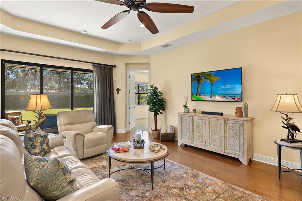 21283 Estero Vista CT