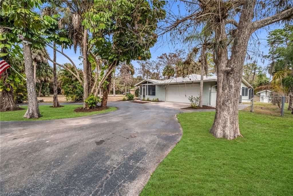 Photo of 1840 23rd ST SW, NAPLES, FL 34117 (MLS # 226009747)