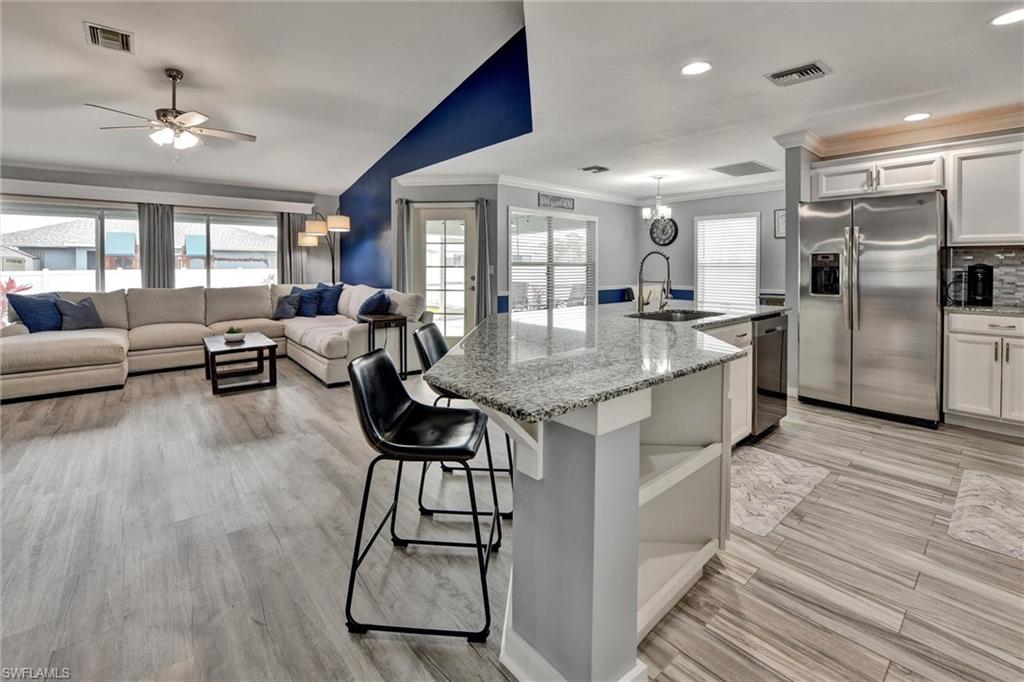 CAPE CORAL - Residential