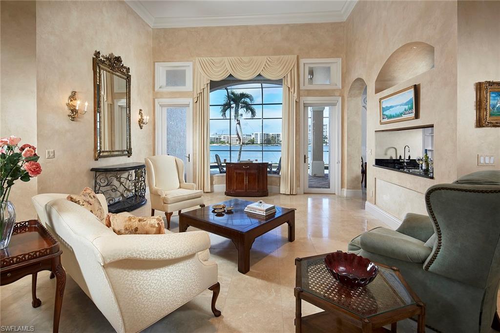 PARK SHORE - Residential