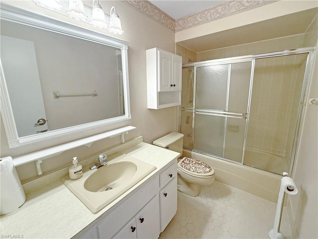 MYERLEE CIRCLE CONDO - Residential