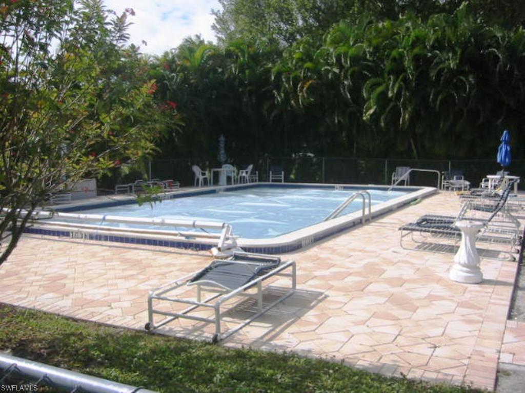 SEMINOLE GARDEN APARTMENTS - Residential