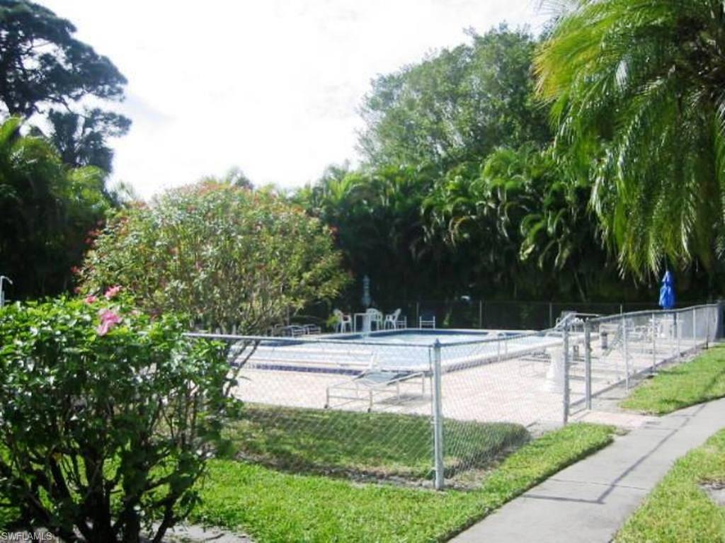 SEMINOLE GARDEN APARTMENTS - Residential