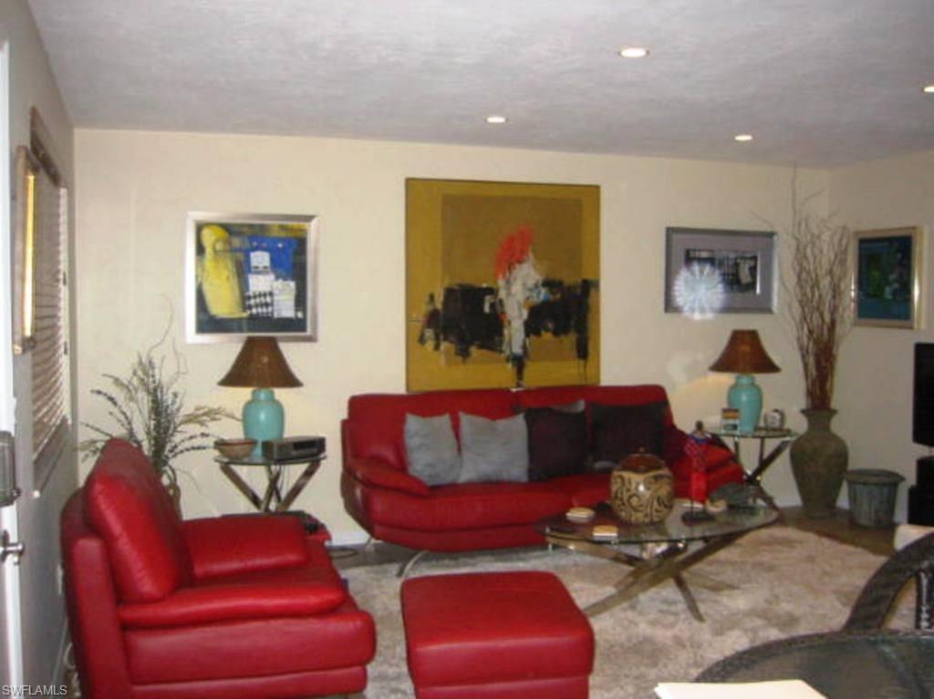 SEMINOLE GARDEN APARTMENTS - Residential