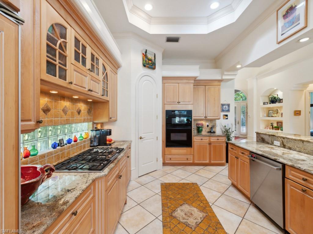 15352 Milan LN