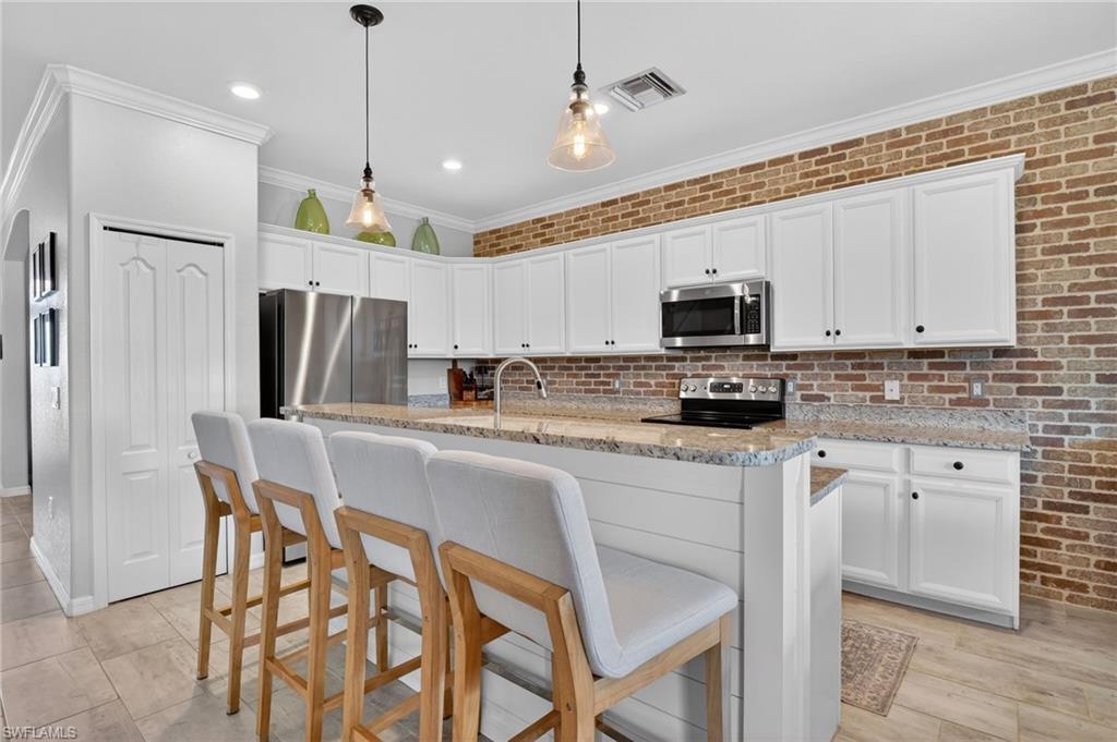 HAMPTON PARK - Residential