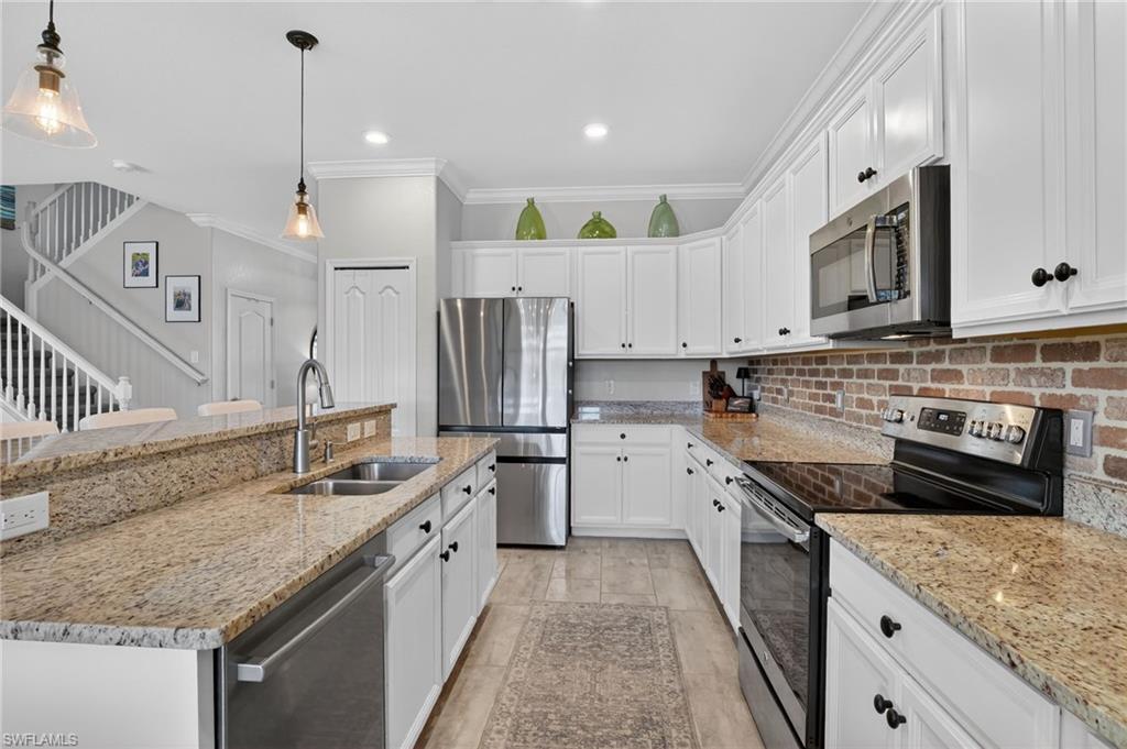 HAMPTON PARK - Residential