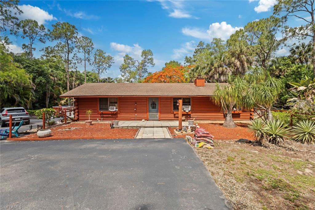 GOLDEN GATE ESTATES - Residential