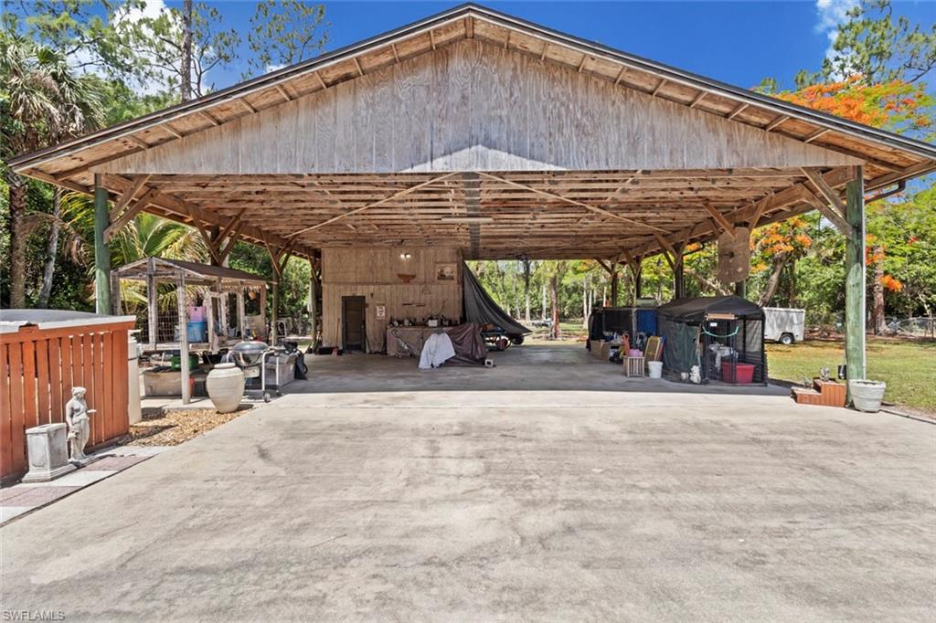 GOLDEN GATE ESTATES - Residential