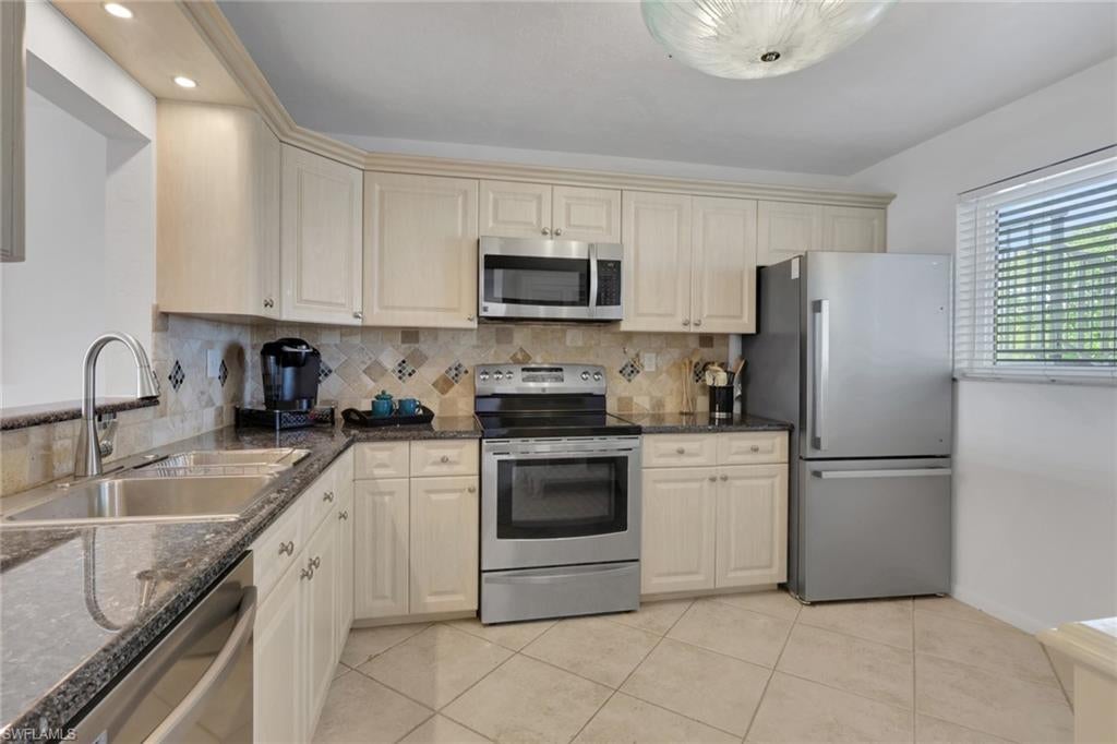 305 Goodlette-Frank RD S C304