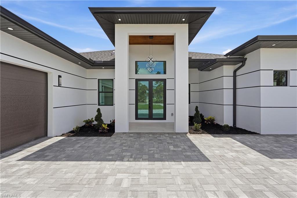 GOLDEN GATE ESTATES - Residential