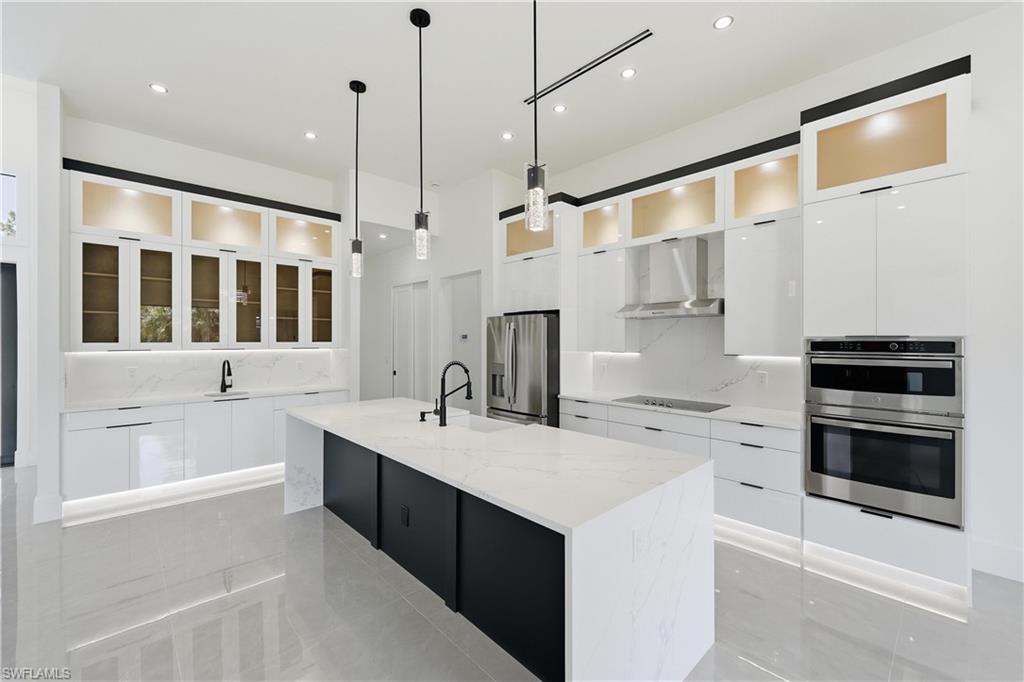 GOLDEN GATE ESTATES - Residential