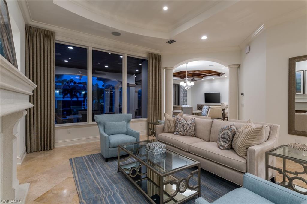 AQUALANE SHORES - Residential