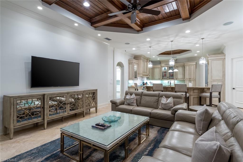 AQUALANE SHORES - Residential