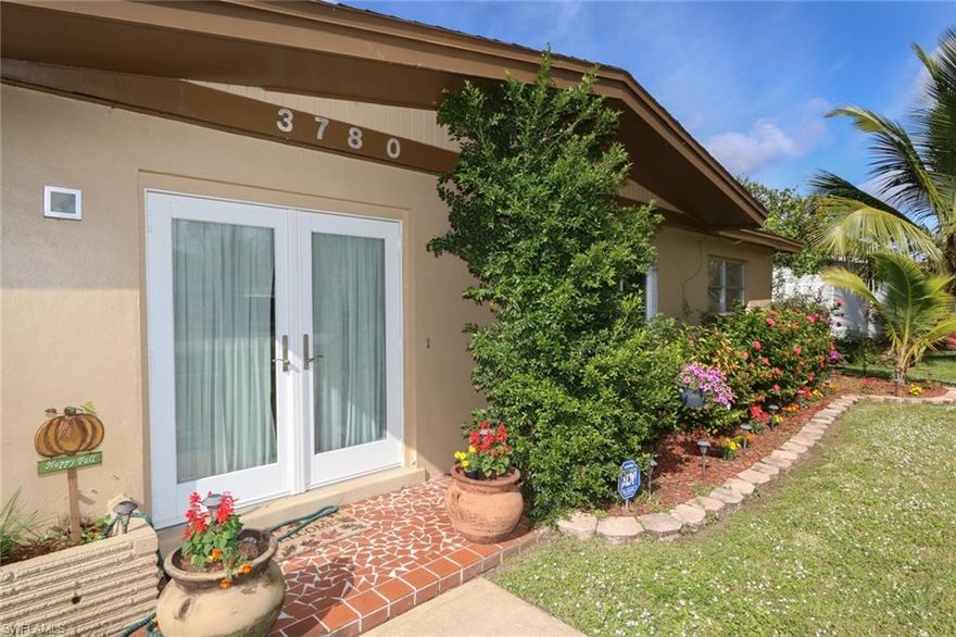 From the moment you walk down the front path through the double front doors, you will be impressed with this charming corner lot home in Palmlee Park, a very desirable neighborhood. You will simply love the terrazzo floors found throughout this bright 3 bedroom/2 bath home.  The kitchen features stainless steel appliances and a spacious living room for entertaining.

In the backyard, the rear French doors lead to an under roof barbeque area with your own tropical oasis complete with a fruit tree and lush landscaping.  The quiet neighborhood is located only two blocks from a public golf course and close to dining, entertainment, shopping, schools, and hospitals.  Make your appointment today to see this delightful home in the much sought after downtown area!