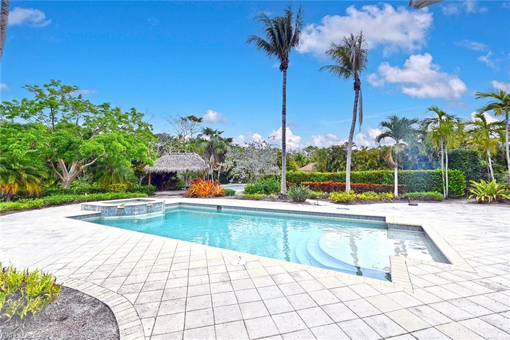 PINE RIDGE - Residential