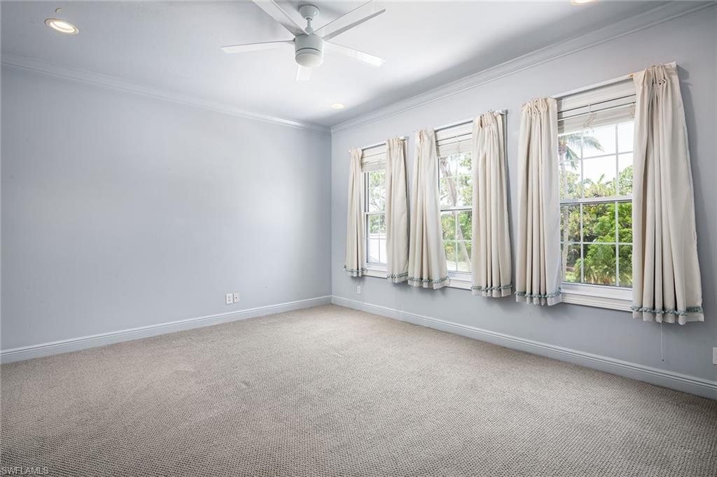 PINE RIDGE - Residential