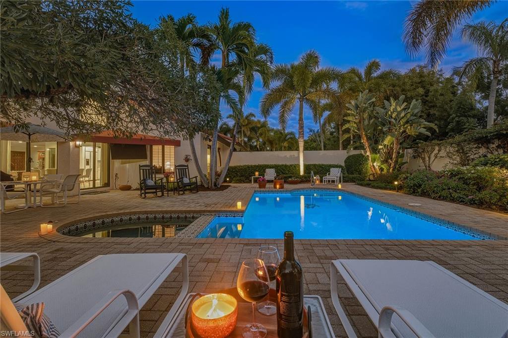 LAS BRISAS AT PELICAN BAY - Residential