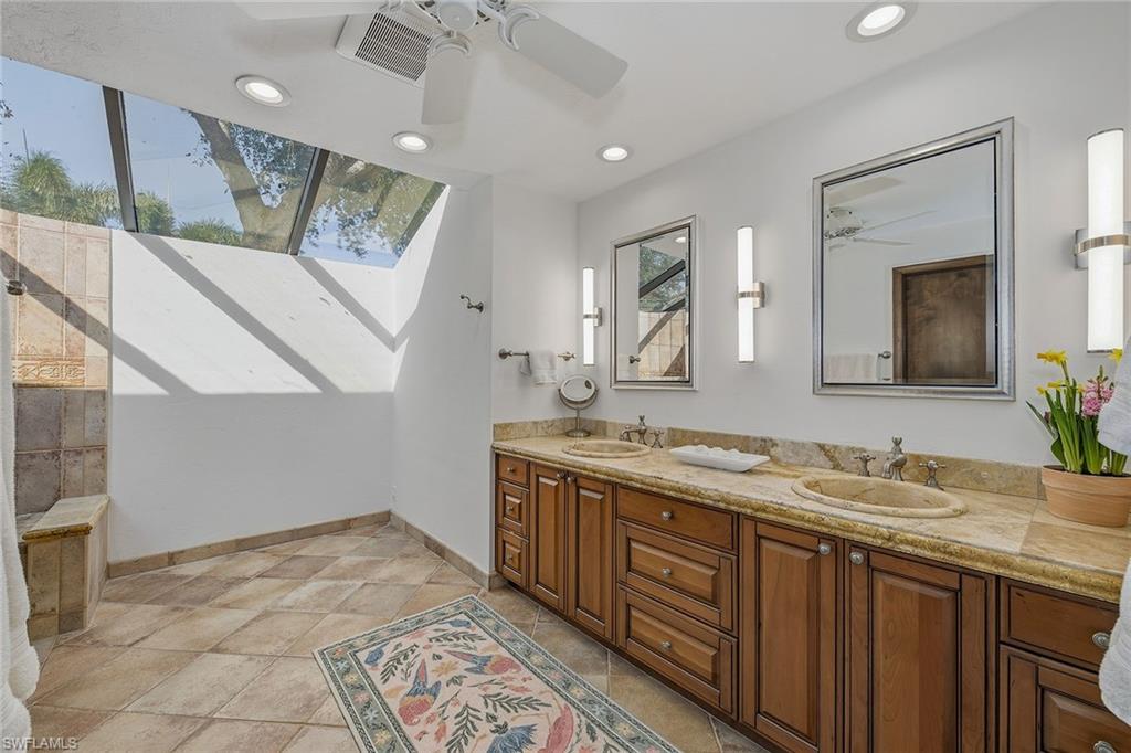 LAS BRISAS AT PELICAN BAY - Residential