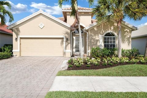 15825 Delaplata LN NAPLES FL 34110