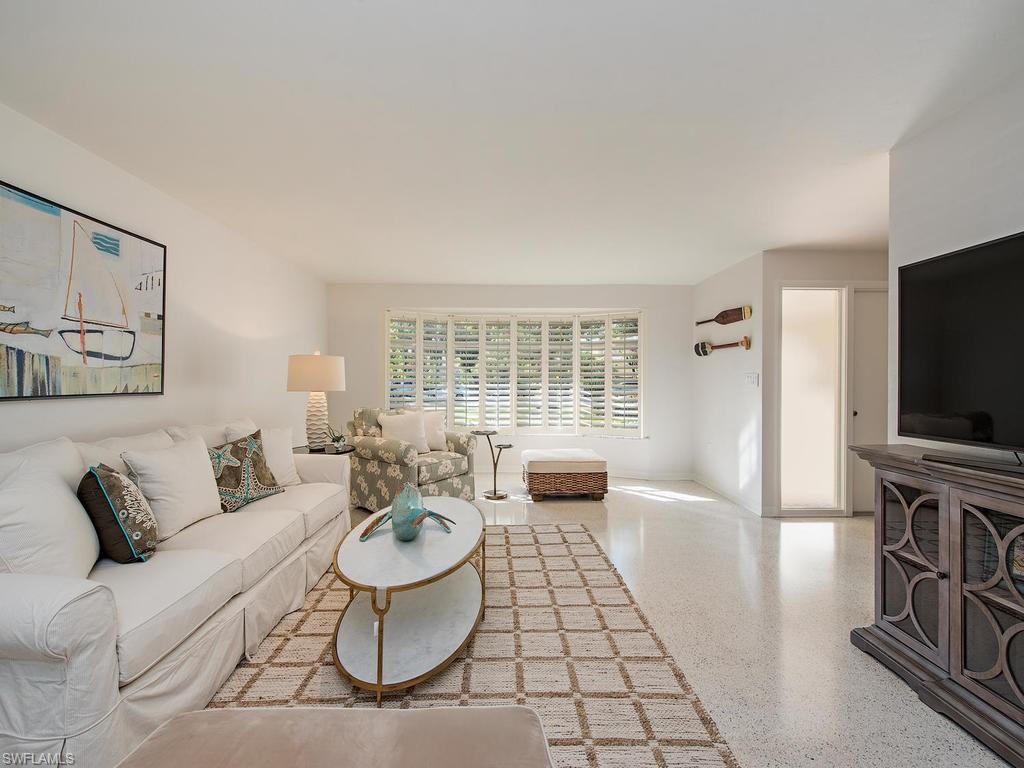 AQUALANE SHORES - Residential