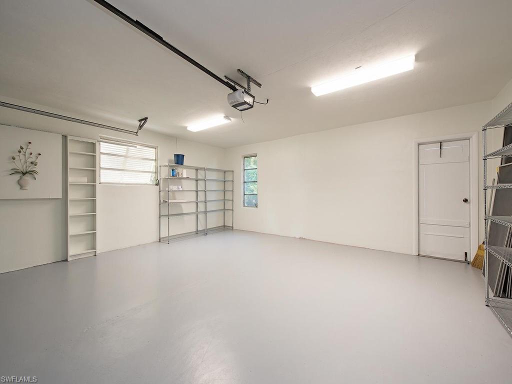 AQUALANE SHORES - Residential