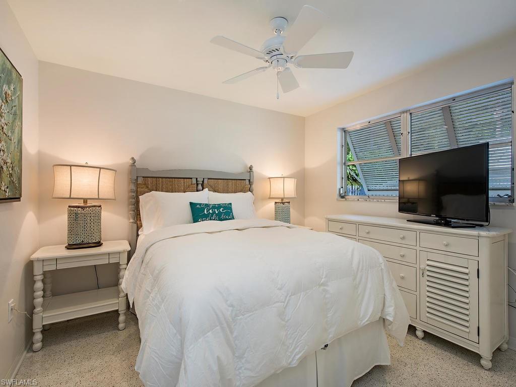 AQUALANE SHORES - Residential