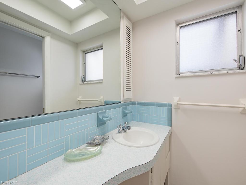 AQUALANE SHORES - Residential