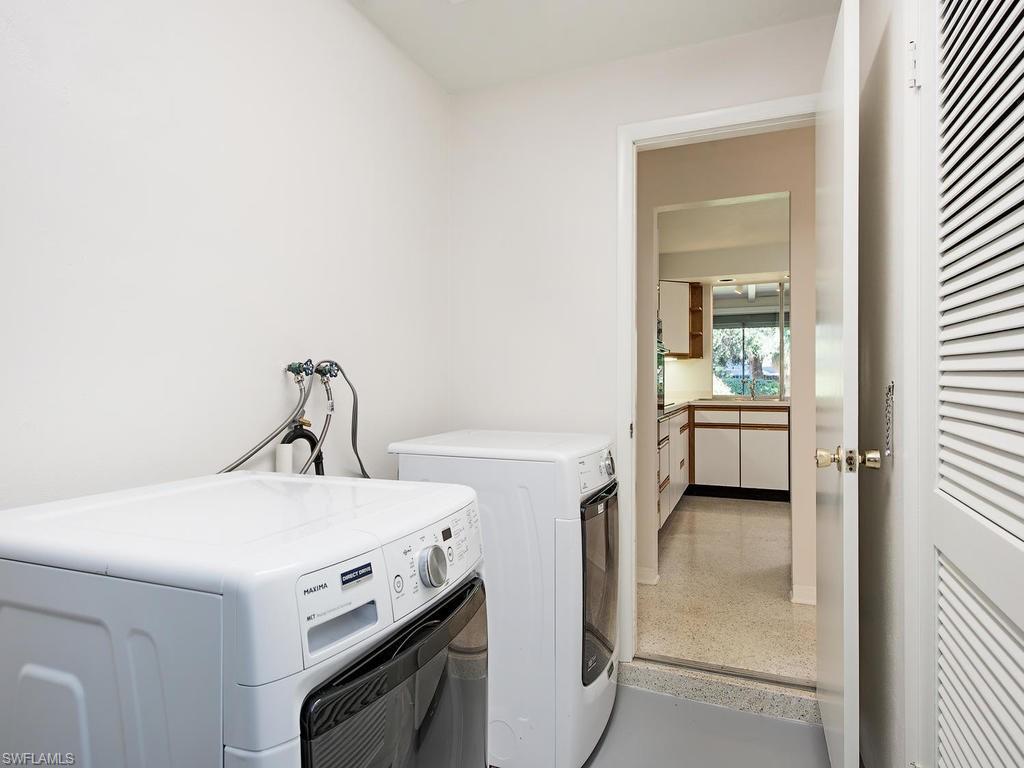 AQUALANE SHORES - Residential