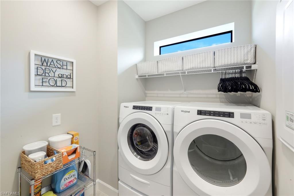 ESPLANADE LAKE CLUB - Residential