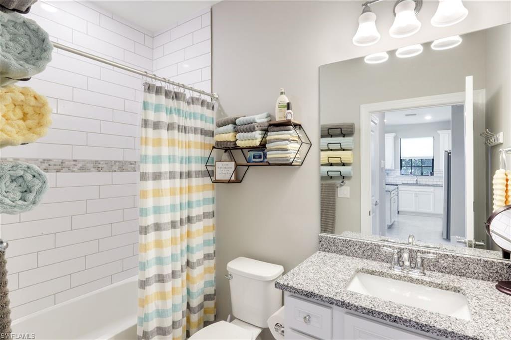 ESPLANADE LAKE CLUB - Residential