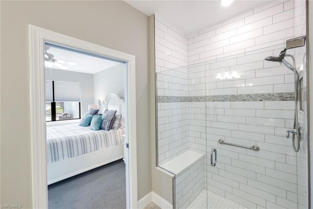 ESPLANADE LAKE CLUB - Residential