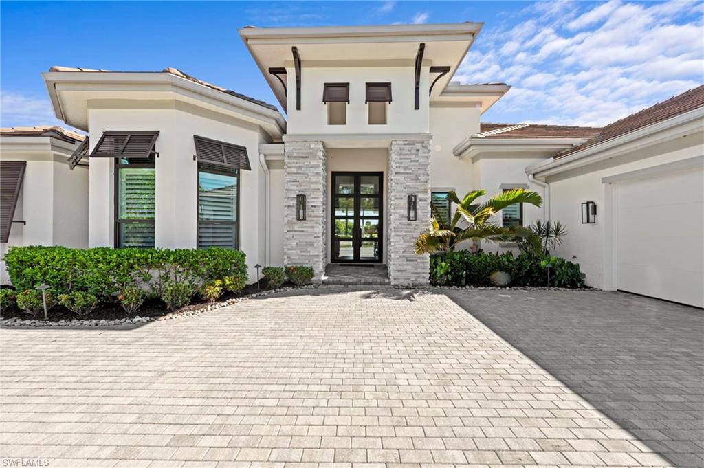 11224 Five Oaks LN