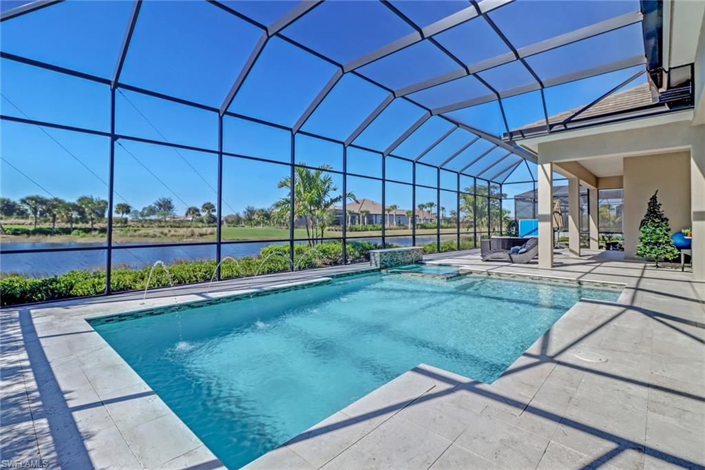 ESPLANADE - Residential