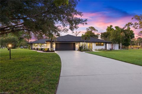 3571 Heritage LN FORT MYERS FL 33908