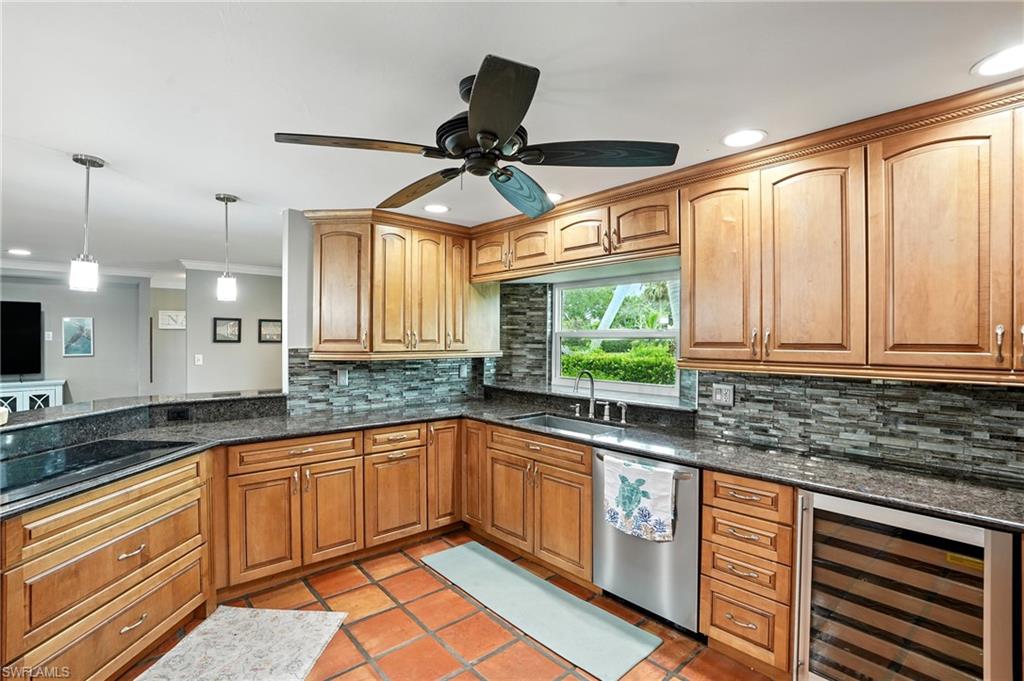 ST ANDREWS AT LELY GOLF ESTATES - Residential