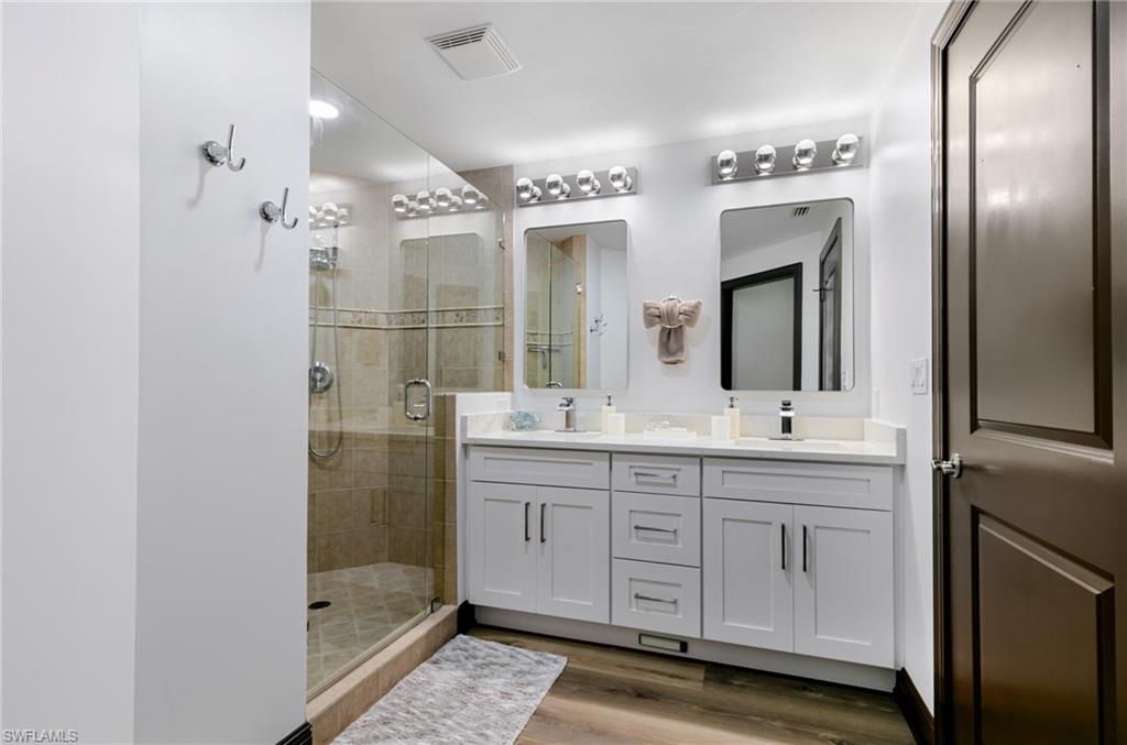 MARINA SOUTH II - Residential