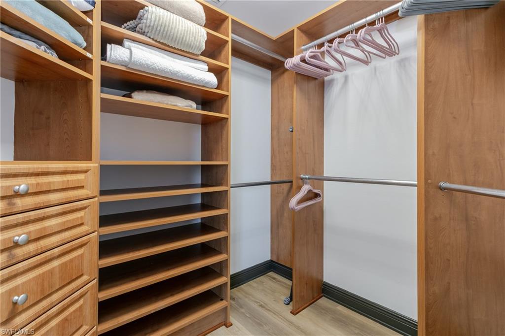 MARINA SOUTH II - Residential