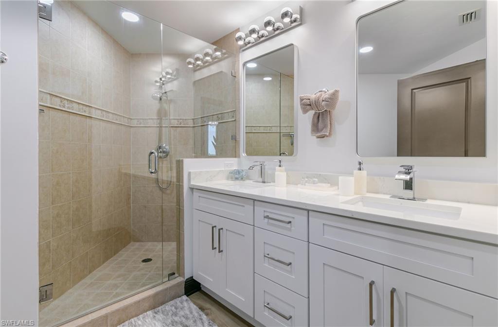 MARINA SOUTH II - Residential