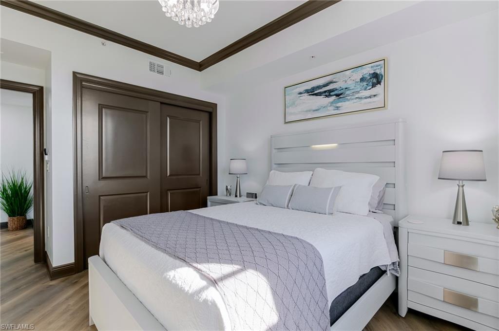 MARINA SOUTH II - Residential