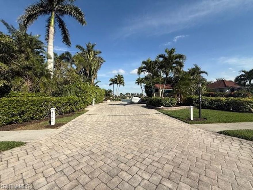 Class A Motorcoach site located in Pelican Lake Motorcoach Resort.  Move-in ready property fully upgraded with paver block pad and exquisite tropical landscaping.  The 10x10 coachhouse is fully upgraded on the exterior with a stucco finish and tiled roof while the interior is finished with a toilet shower, sink, toilet and washer and dryer.