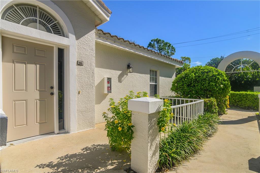 6867 Satinleaf RD S 201